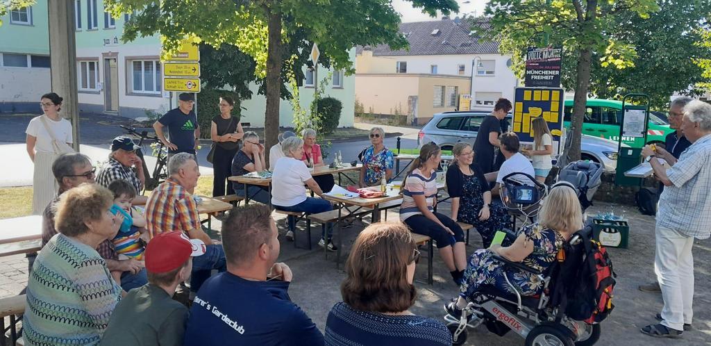 L(i)ebenswertes Großlittgen -Plausch im Park-